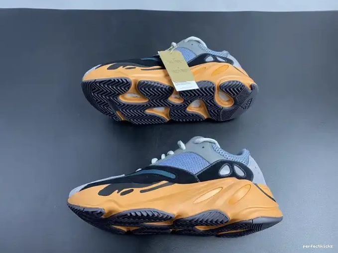 V2 Adidas 700 Yeezy Sun Boost GW0296 0527